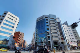 ホワイトホワイト恵比寿本店